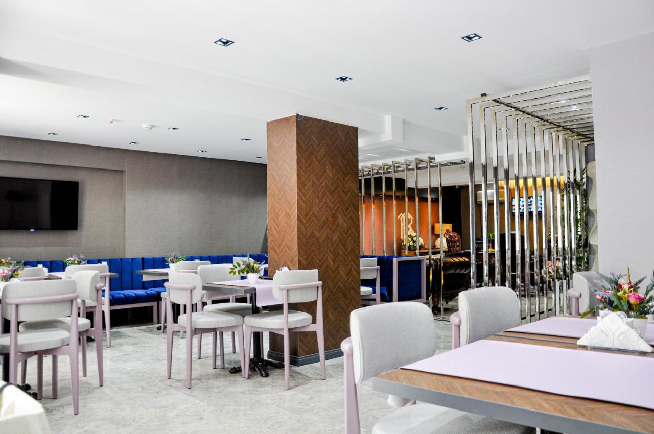 The Royals Hotel Izmir Bagian luar foto
